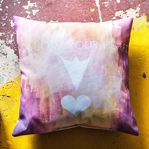 Print-on-demand pillow 2