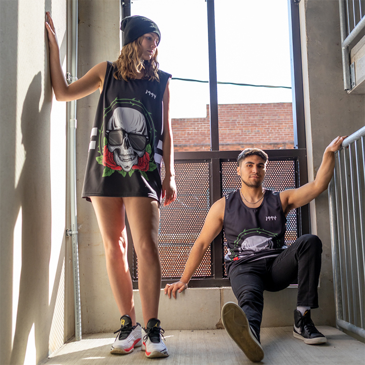 Basketball_Jersey_Modeled_Front_Lifestyle02