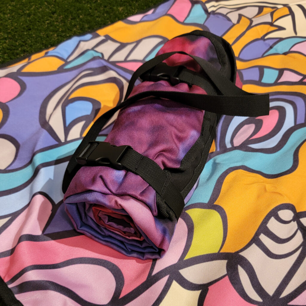 Picnic_Blanket_Rolled
