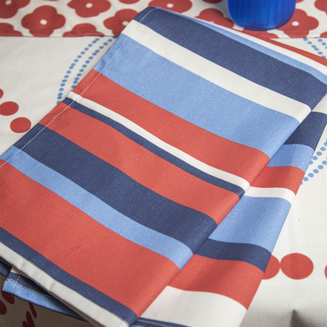 Tabletop_TeaTowel_Setup_4
