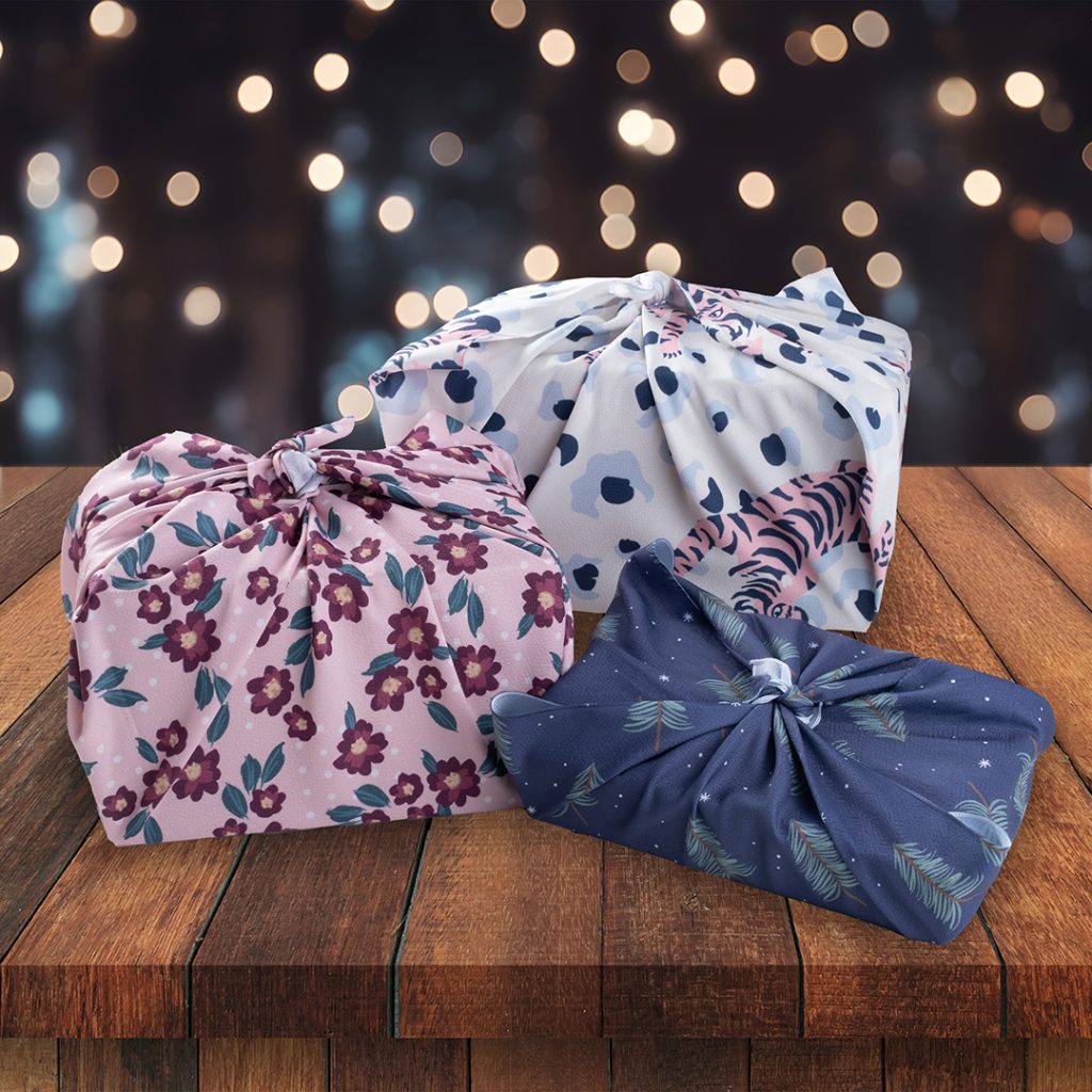 Furoshiki_Fabric_giftwrap_Lifestyle