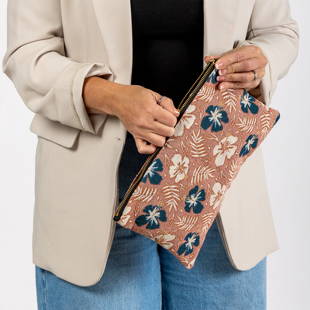 Woven Accessory Pouch 1080x1080_Zipper